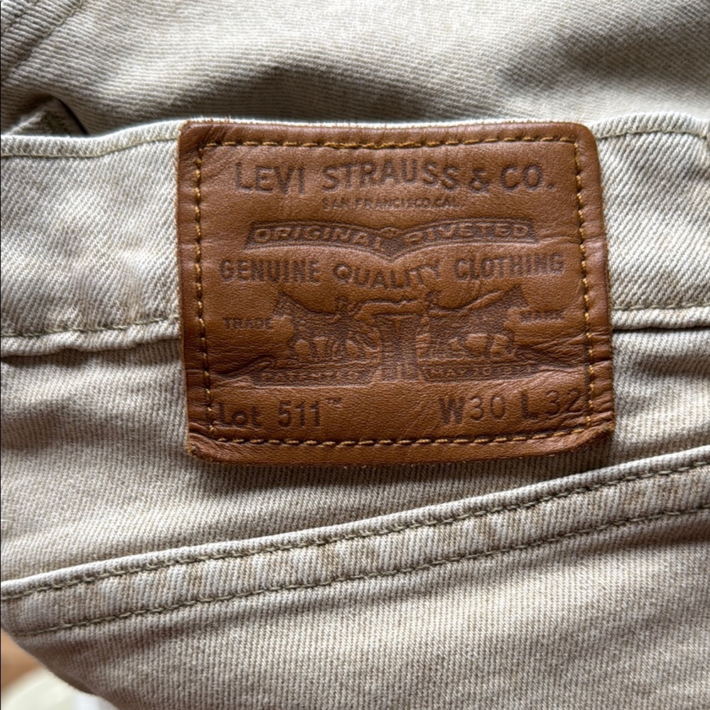 Levi's Beige Jeans